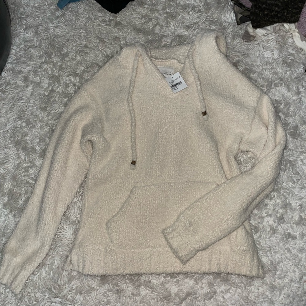 Thread and supply fluffy hoodie